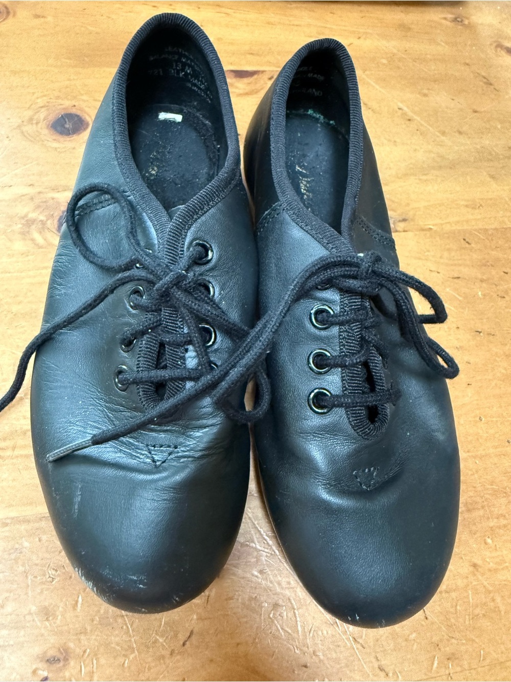 Girls Black Lace-Up Dance Tap Shoes Capezio Tele Tone Tap shoes